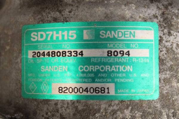 COMPRESSEUR DE CLIMATISATION MITSUBISHI/ VOLVO/ RENAULT - Vue 2